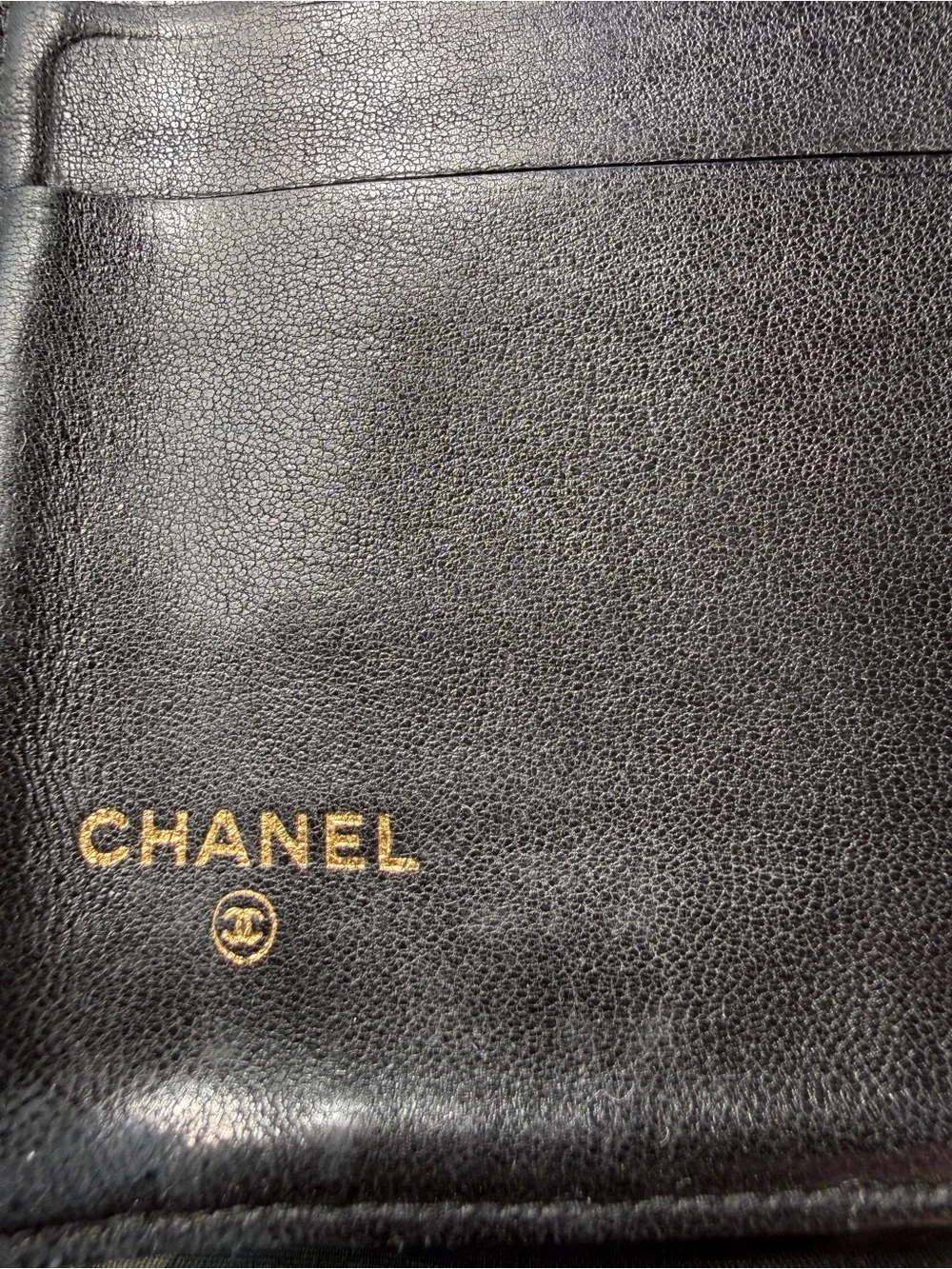 Beautiful Black Leather CHANEL Wallet Series 4 w/ Unbranded Crossbody Chain